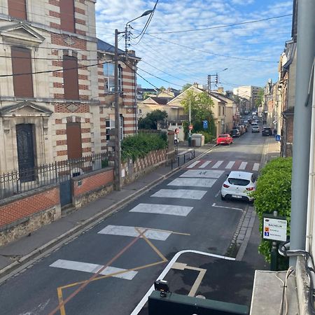 L'Elegant: 80M2 Vue Sur Vignoble Au Centre D'Epernay!! Apartment Luaran gambar